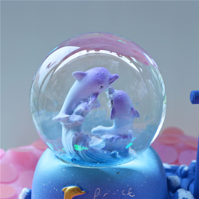 Snow Globe Musical - Музыкальная шкатулка-таймер «Дельфин» с кристаллическим шаром,